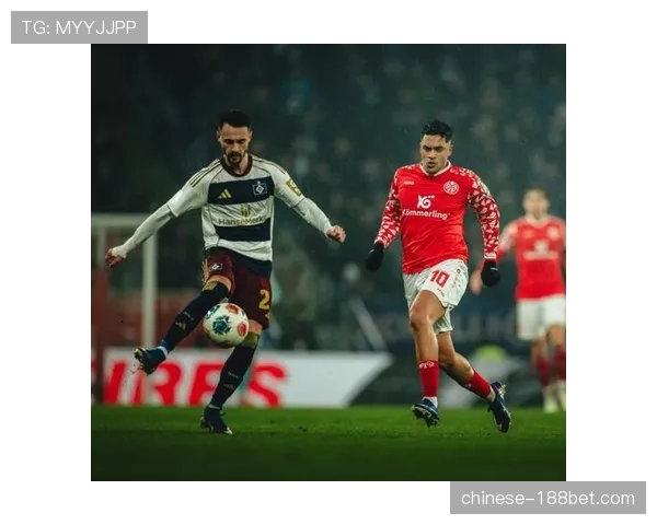 勒沃库森前场逼抢:泰拉与费尔南德斯的无球跑动覆盖范围